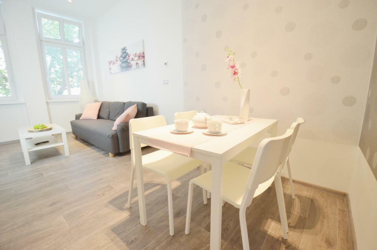 Apartmany Jizdarenska Karlovy Vary Extérieur photo